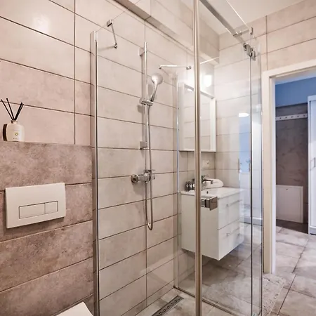 Apartclaudia By Housine Apartment *