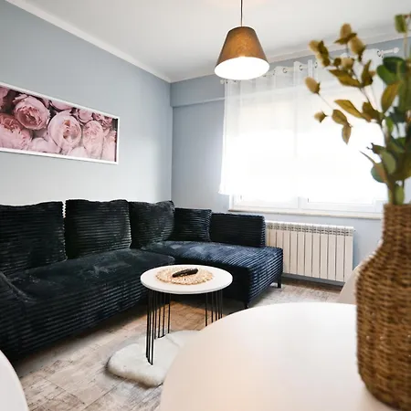 Apartclaudia By Housine Daire Zator